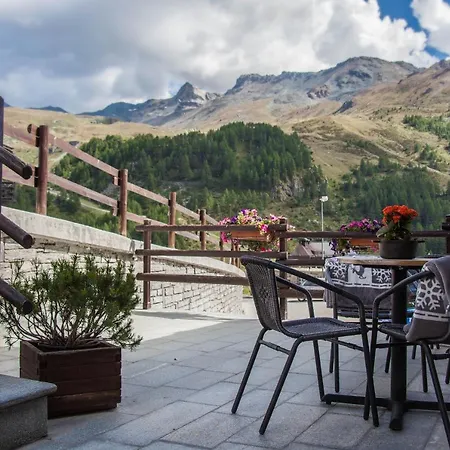 Meuble Furggen Hotell