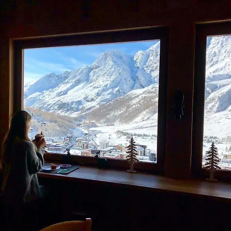 Meuble Furggen Hotell 3*